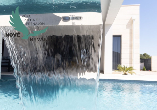 Exkluzívne na predaj vila s bazénom v Chorvátsku na lukratívnom mieste v Zatone