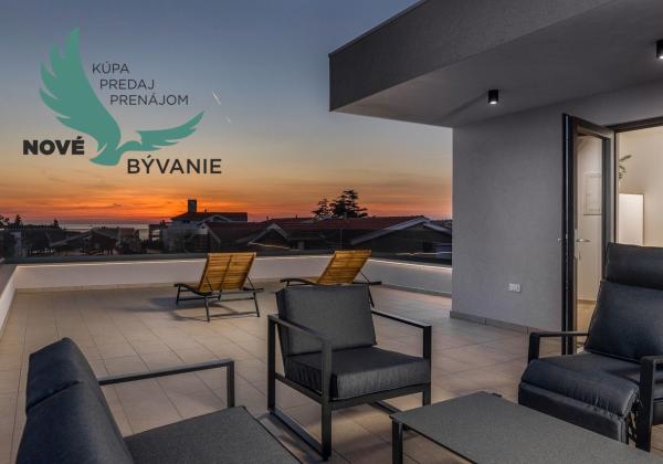 Exkluzívne na predaj vila s bazénom v Chorvátsku na lukratívnom mieste v Zatone