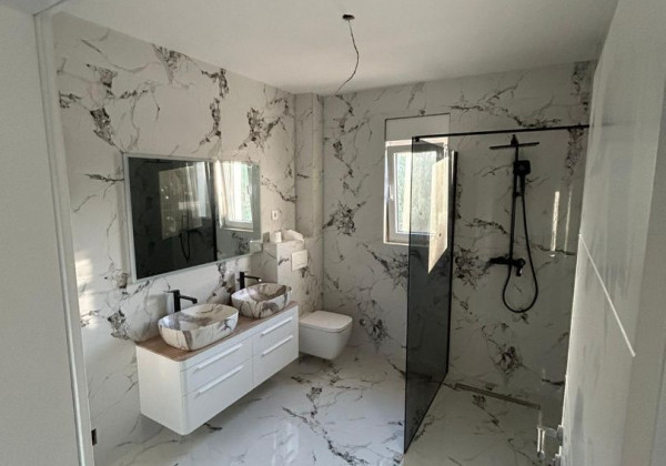 Apartmán s výhľadom na more a záhradou,Chorvátsko-Privlaka