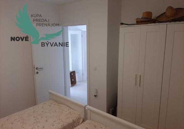 Apartmán so strešnou terasou  len 30m od mora v Chorvátsku