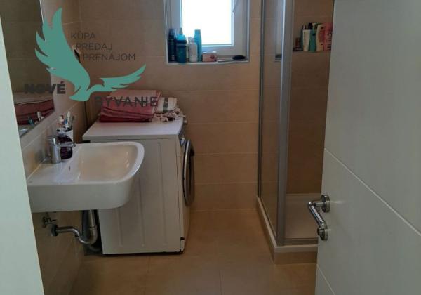 Apartmán so strešnou terasou  len 30m od mora v Chorvátsku