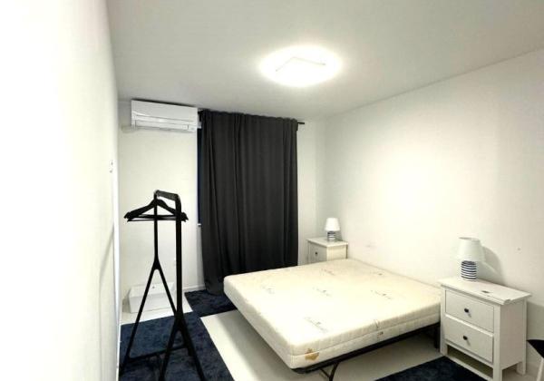 Luxusná novostavba vila s bazénom blízko mora a výhľadom na more v Chorvátsku na ostrove