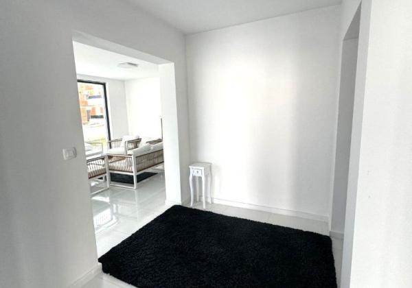 Luxusná novostavba vila s bazénom blízko mora a výhľadom na more v Chorvátsku na ostrove