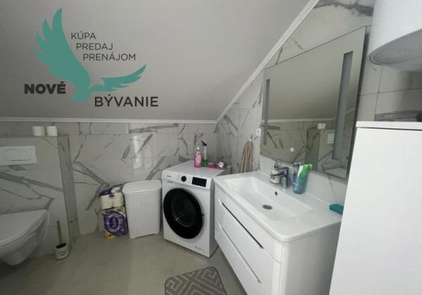 Dom s bazénom a garážou len 70m od mora v Chorvátsku na ostrove Vir - Prezida