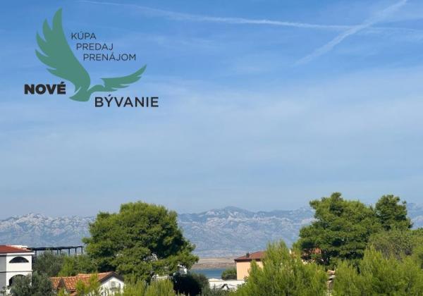 Dom s bazénom a garážou len 70m od mora v Chorvátsku na ostrove Vir - Prezida