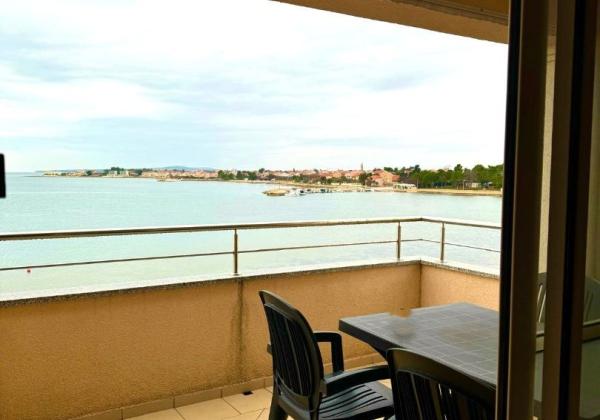 Exkluzívne apartmán v prvej rade od mora v Chorvátsku v Privlake