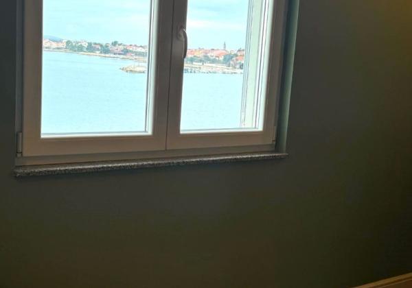 Exkluzívne apartmán v prvej rade od mora v Chorvátsku v Privlake