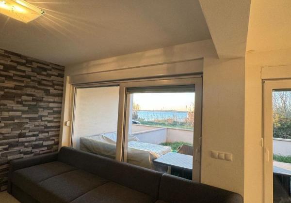 Chorvátsko - Exkluzívne novostavba domu len 30m od mora s výhľadom na more