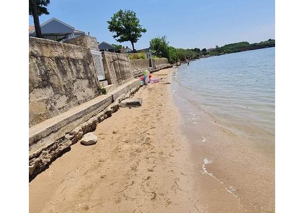 Chorvátsko - Exkluzívne novostavba domu len 30m od mora s výhľadom na more