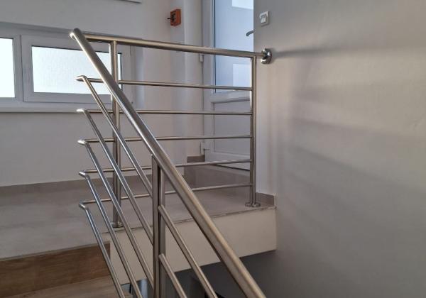 Novostavba apartmánu v centre ostrova Vir -Chorvátsko