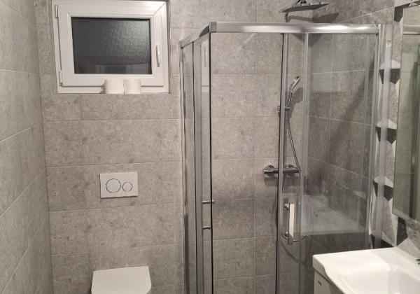 Novostavba apartmánu v centre ostrova Vir -Chorvátsko