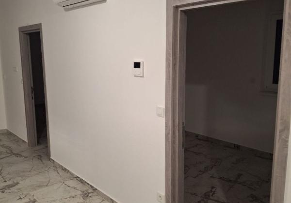 Novostavba apartmánu v centre ostrova Vir -Chorvátsko