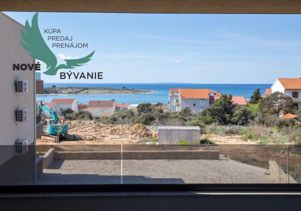 Na predaj novostavba apartmánu s výhľadom na more v Chorvátsku - Pag - Novalja