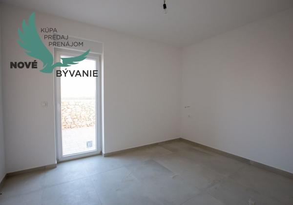 Na predaj novostavba apartmánu s výhľadom na more v Chorvátsku - Pag - Novalja