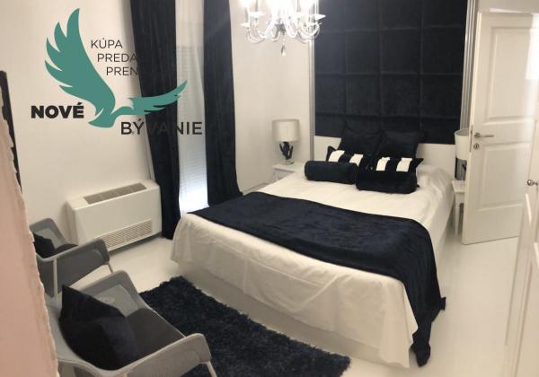 Chorvátsko - Exkluzívne na predaj luxusná vila 3x apartmán len 70 od mora