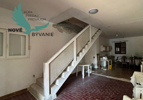 Dom vhodný ako investícia blízko mora v Chorvátsku- Vir