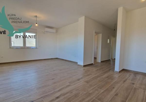 Chorvátsko: Novostavba apartmánu s výhľadom na more