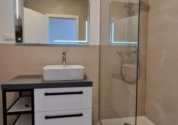 Chorvátsko: Novostavba apartmánu s výhľadom na more