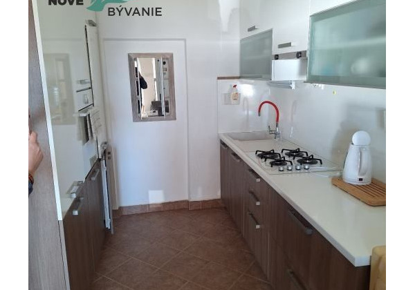 Exluzívne dom v prvej rade od mora s nerušeným výhľadom na more vo vyhľadávanej lokalite na ostrove Vir v Chorvátsku