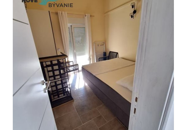 Exluzívne dom v prvej rade od mora s nerušeným výhľadom na more vo vyhľadávanej lokalite na ostrove Vir v Chorvátsku