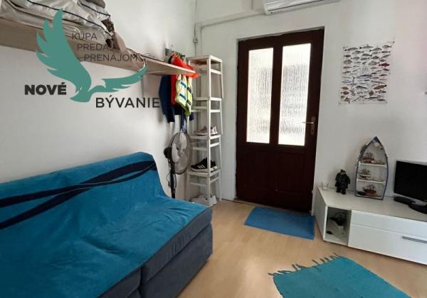 Chorvátsko - Apartmán len 30m od mora s výhľadom na more