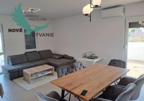 Novostavba domu s výhľadom na more ,Chorvátsko - Vrsi