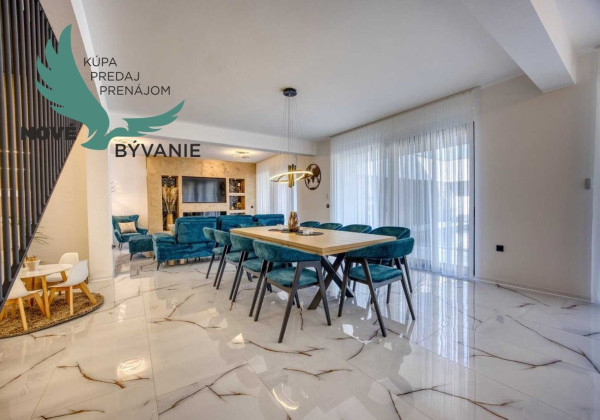 Na predaj luxusná vila s bazénom, výhľadom na more , kompletne zariadená - Zaton - Chorvátsko