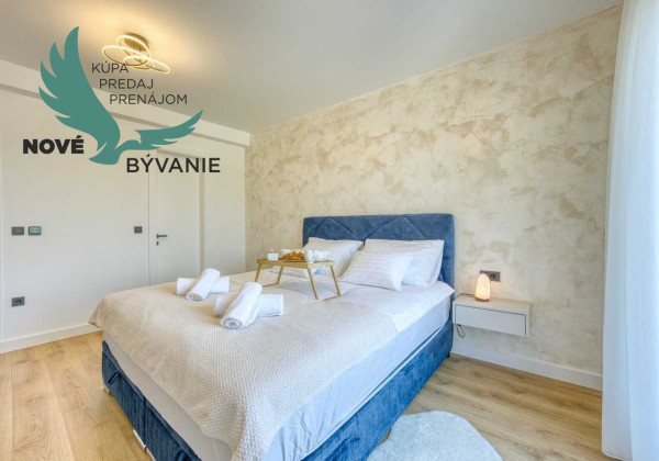 Na predaj luxusná vila s bazénom, výhľadom na more , kompletne zariadená - Zaton - Chorvátsko