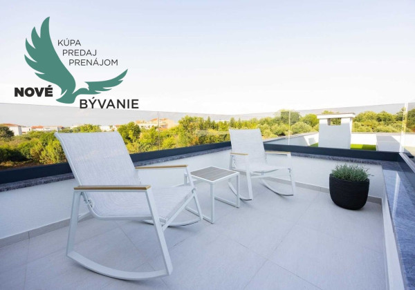 Na predaj luxusná vila s bazénom, výhľadom na more , kompletne zariadená - Zaton - Chorvátsko