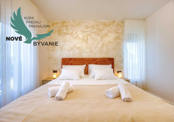 Na predaj luxusná vila s bazénom, výhľadom na more , kompletne zariadená - Zaton - Chorvátsko