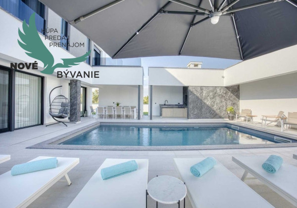 Na predaj luxusná vila s bazénom, výhľadom na more , kompletne zariadená - Zaton - Chorvátsko