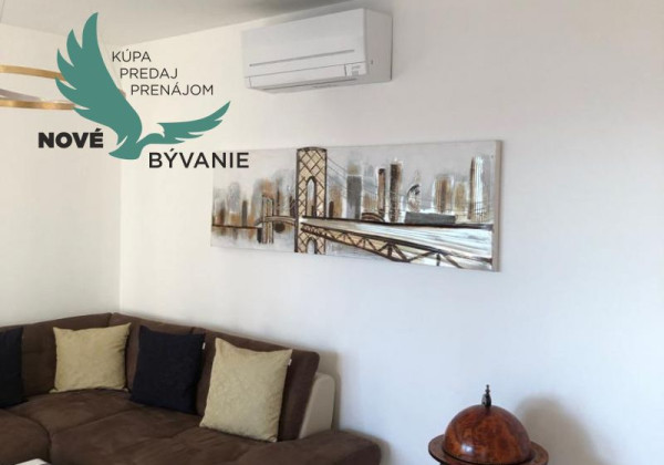 Na predaj apartmán so strešnou terasou len 80m od mora, výhľad na more Vir- Chorvátsko