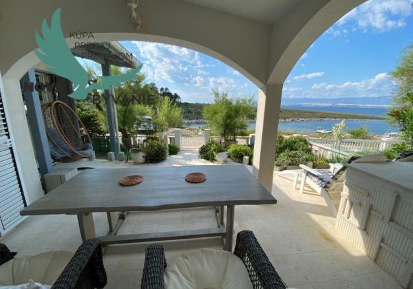 Nádherný dom 1.rad na mori Chorvátsko
