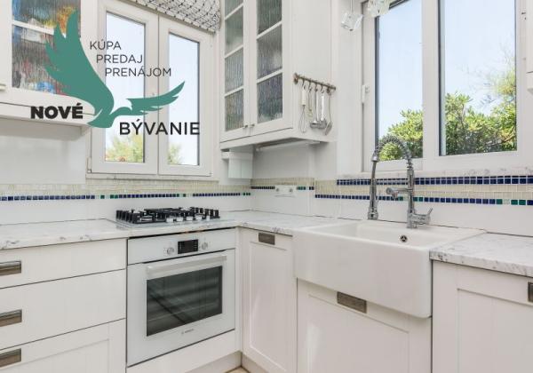 Nádherný dom 1.rad na mori Chorvátsko