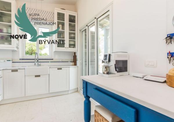 Nádherný dom 1.rad na mori Chorvátsko