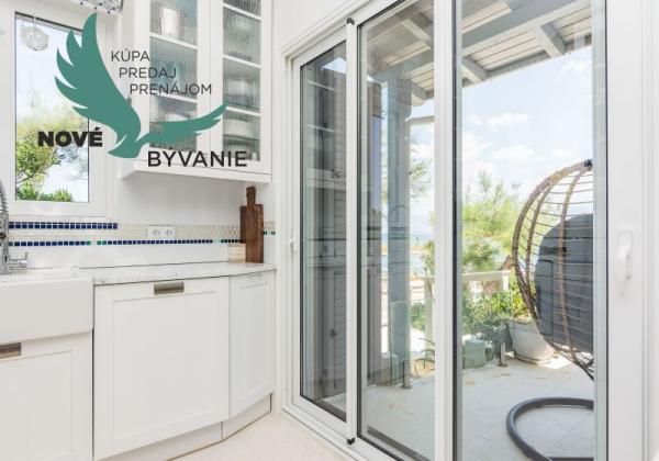 Nádherný dom 1.rad na mori Chorvátsko