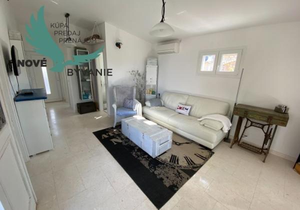 Nádherný dom 1.rad na mori Chorvátsko