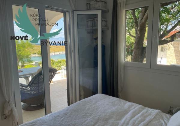 Nádherný dom 1.rad na mori Chorvátsko