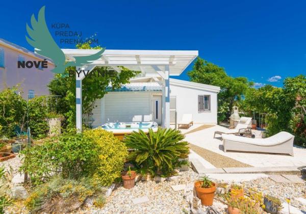 Nádherný dom 1.rad na mori Chorvátsko