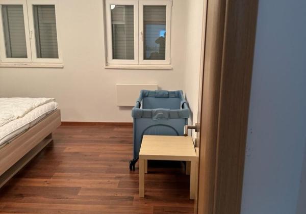 Dom 2x apartmán len 80m od mora s výhľadom na more v Chorvátsku na ostrove Vir