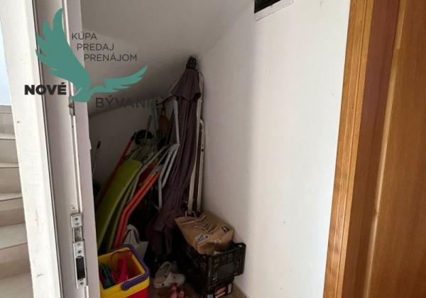 Chorvátsko - Na predaj apartmán so záhradou blízko mora