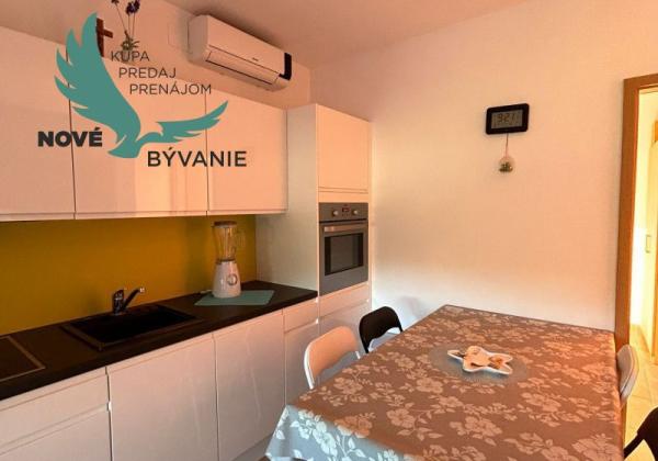 Chorvátsko - Na predaj apartmán so záhradou blízko mora