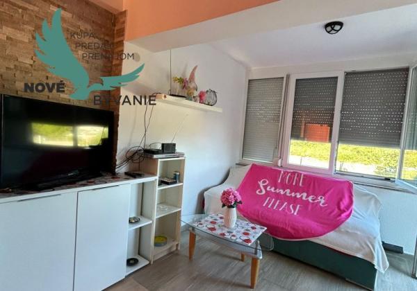 Chorvátsko - Na predaj apartmán so záhradou blízko mora