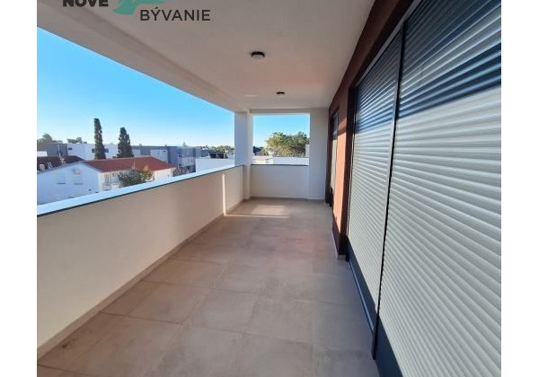 Na predaj novostavba - dvojpodlažný apartmán s výhľadom na more - ostrov Vir-Chorvátsko