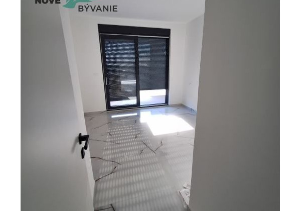 Na predaj novostavba - dvojpodlažný apartmán s výhľadom na more - ostrov Vir-Chorvátsko