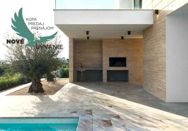 Moderná Vila s Panoramatickým Výhľadom na More – Váš Luxusný Únik k Jadranskému Pobrežiu!