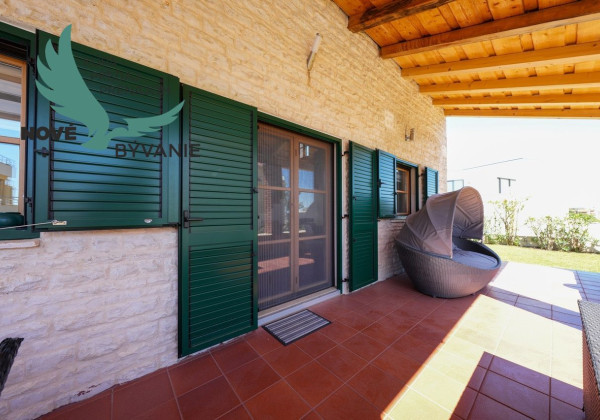 Exkluzívna kamenná vila s bazénom – Ideálna investícia do vášho oddychu!