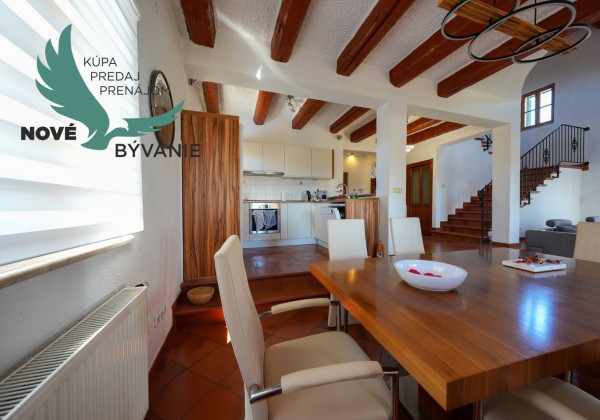 Exkluzívna kamenná vila s bazénom – Ideálna investícia do vášho oddychu!