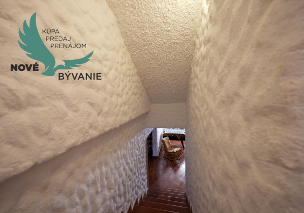 Exkluzívna kamenná vila s bazénom – Ideálna investícia do vášho oddychu!