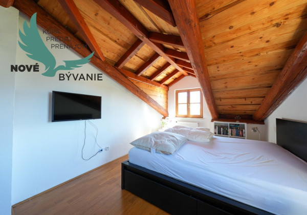 Exkluzívna kamenná vila s bazénom – Ideálna investícia do vášho oddychu!